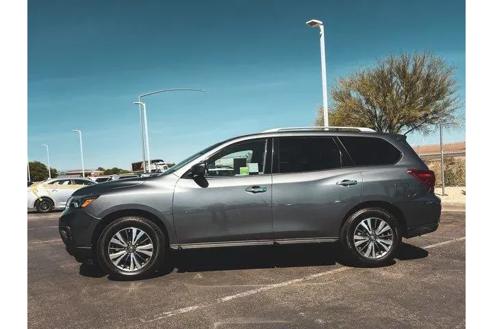 $17997 : Nissan Pathfinder 2020 4x4 S image 6