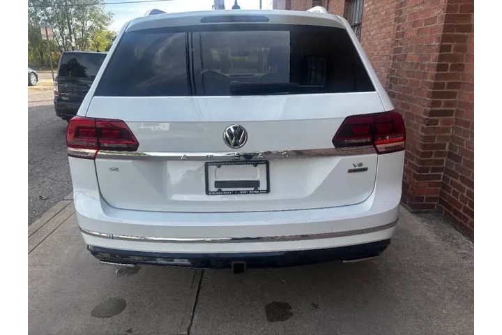 $20000 : 2019 Atlas V6 SE R-Line 4Moti image 5