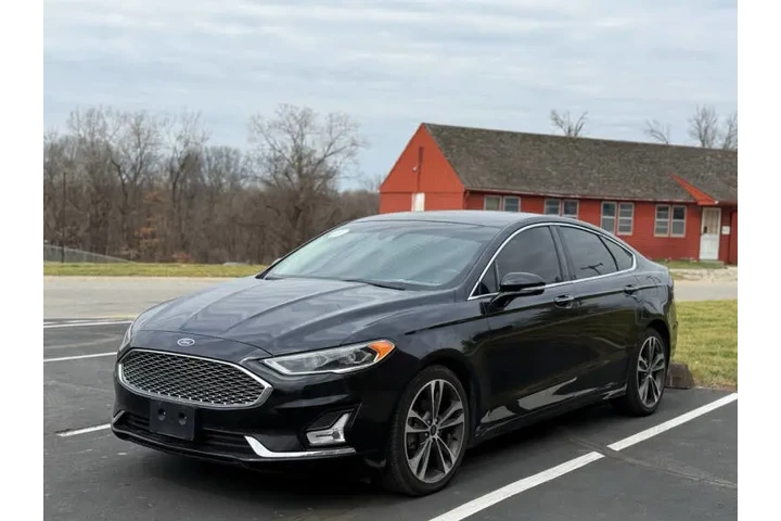 $7999 : 2019 Fusion Titanium image 4