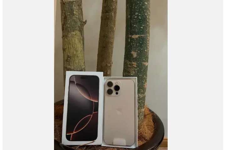 $459 : Apple iPhone 16 Pro Max 1Tb image 2