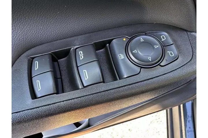 $21888 : Chevrolet Equinox 2023 4x4 L image 9