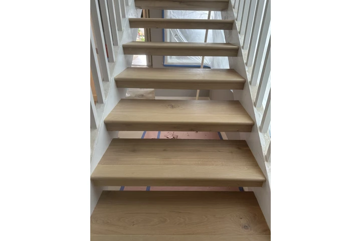 Instalador de pisos de madera image 3