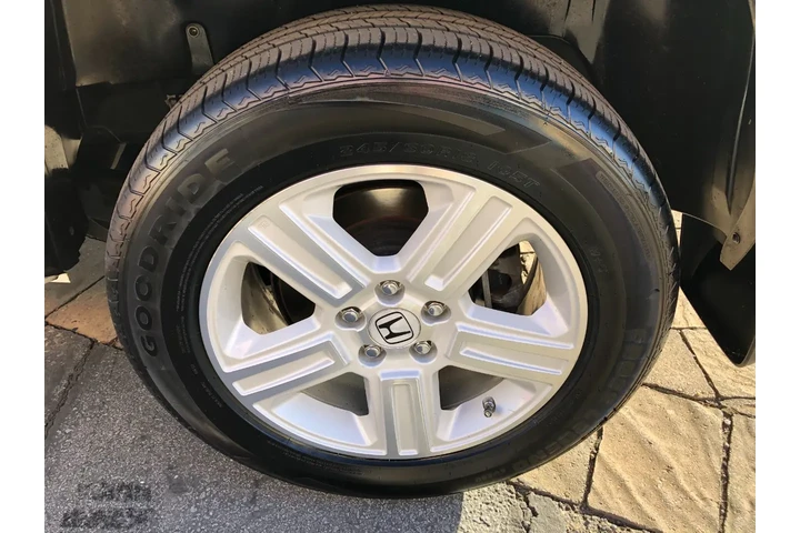 $15990 : 2013 Ridgeline RTL w/ Leather image 9