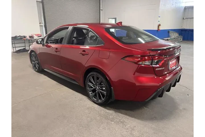$25462 : Toyota Corolla 2024 XSE 4dr image 5