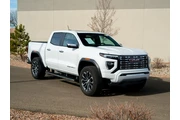 2023 Canyon 4WD Denali en Santa Fe