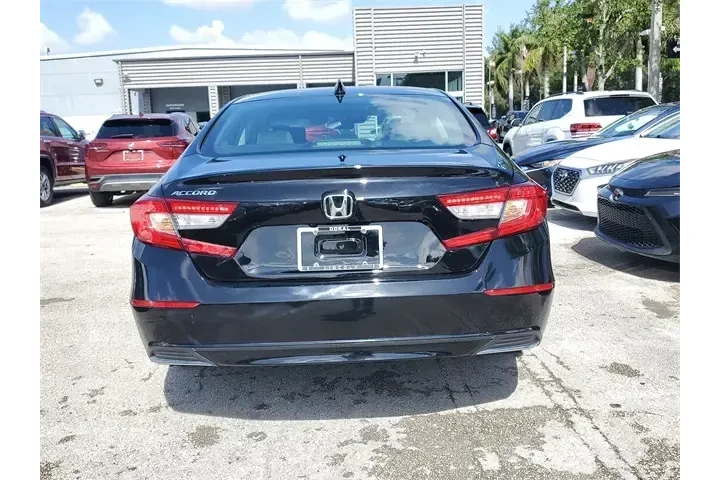 $18990 : Honda Accord 2022 LX 4dr Sed image 5