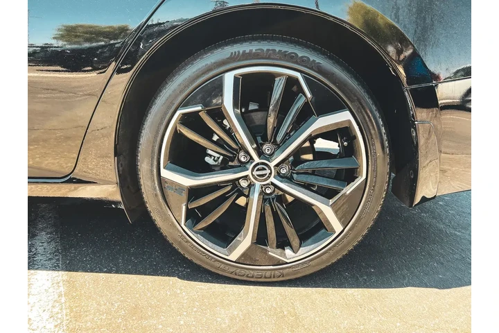 $20816 : Nissan Altima 2023 2.5 SR 4d image 5