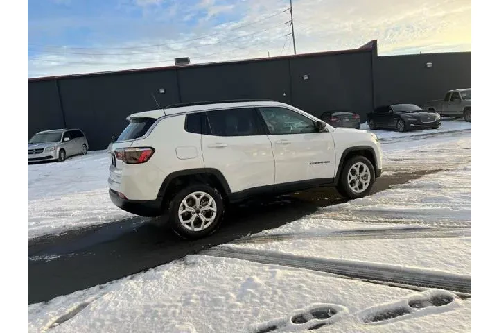 $26980 : Jeep Compass 2025 4x4 Latitu image 6