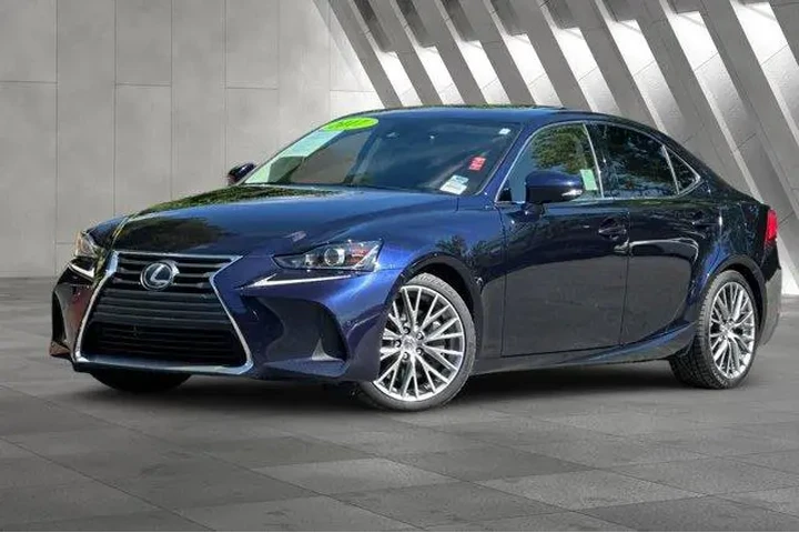 $22900 : Lexus IS 300 2017 AWD 4dr Se image 2
