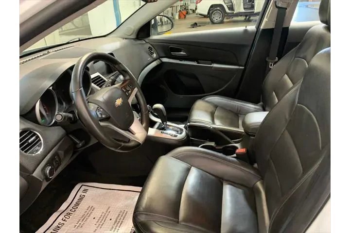 $10989 : Chevrolet Cruze Limited 2016 image 8