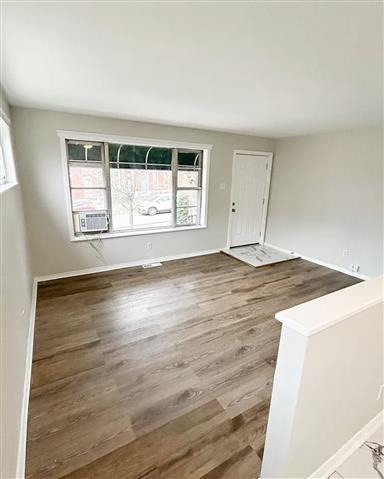 $1000 : Apartment for rent asap image 6