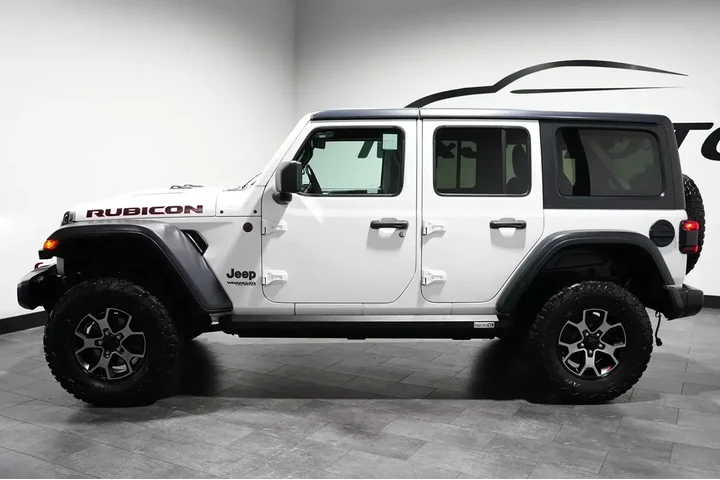 $26945 : 2019 Wrangler Unlimited Rubic image 2
