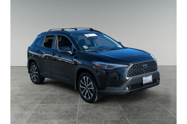 $31003 : Toyota Corolla Cross 2024 XL image 7