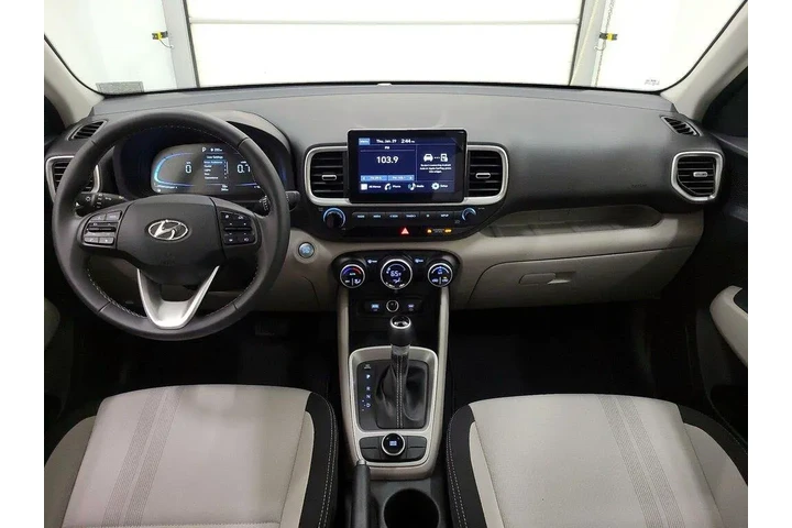 $22998 : Hyundai VENUE 2025 SEL 4dr C image 9