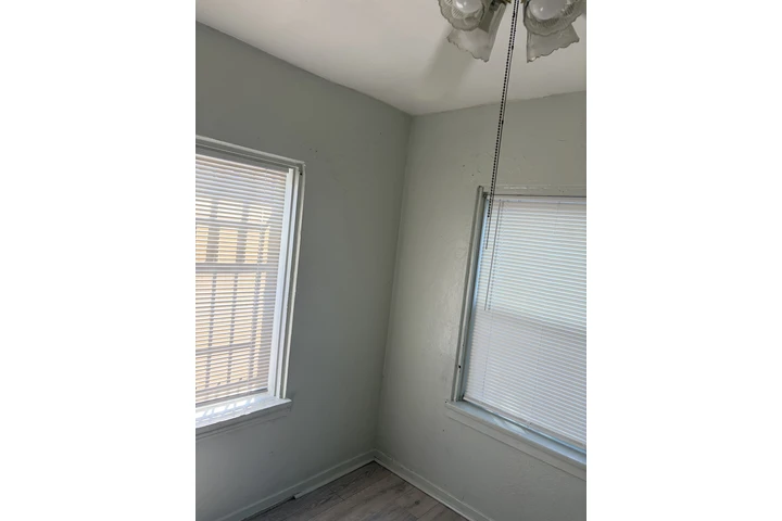 $875 : 1 bedrm in bakersfield for ren image 8