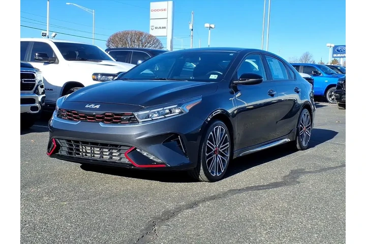 $19900 : Kia Forte 2023 GT 4dr Sedan image 3