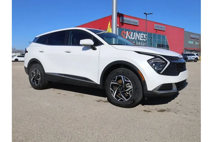 $23577 : Kia Sportage 2025 AWD LX 4dr image 2