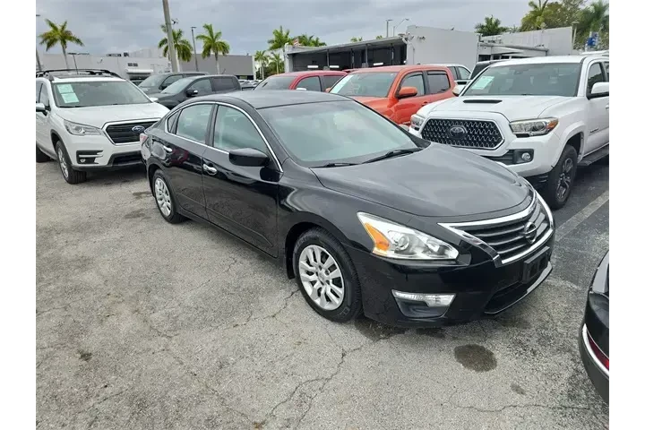 $5990 : Nissan Altima 2015 2.5 S 4dr image 2