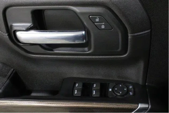 $28598 : Chevrolet Silverado 1500 201 image 7