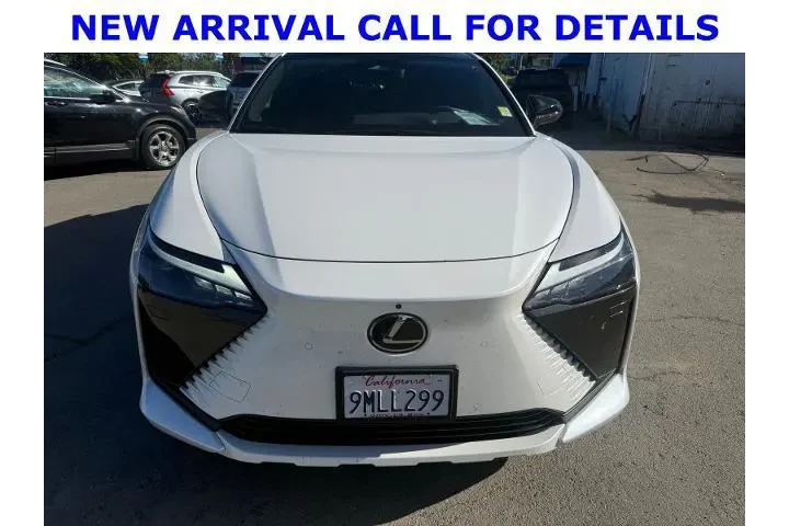 $33000 : Lexus RZ 300e 2024 Premium 4 image 9