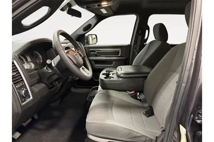 $37888 : Ram 1500 Classic 2024 4x4 SL image 9