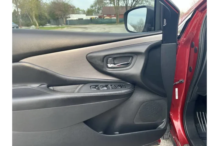 $13497 : 2019 Murano S image 9