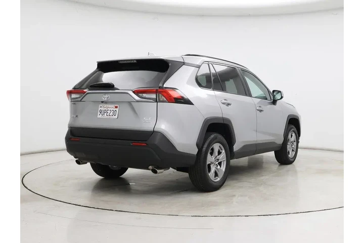 $36998 : Toyota RAV4 2025 AWD XLE 4dr image 8
