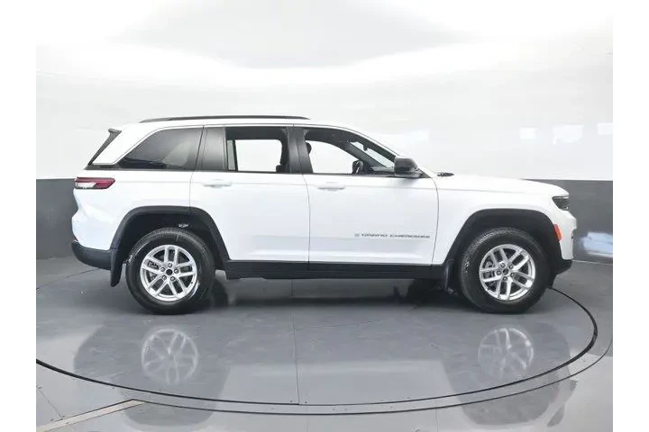$33000 : Jeep Grand Cherokee 2025 4x2 image 7