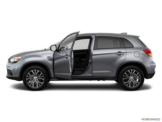 2019 Outlander Sport image 2