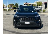 $32750 : Toyota RAV4 2023 XLE Premium thumbnail