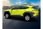 $21200 : Hyundai KONA 2024 AWD SE 4dr thumbnail