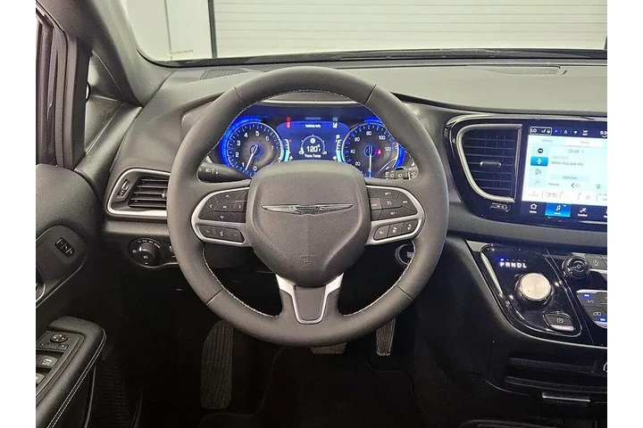 $28998 : Chrysler Pacifica 2025 Selec image 10