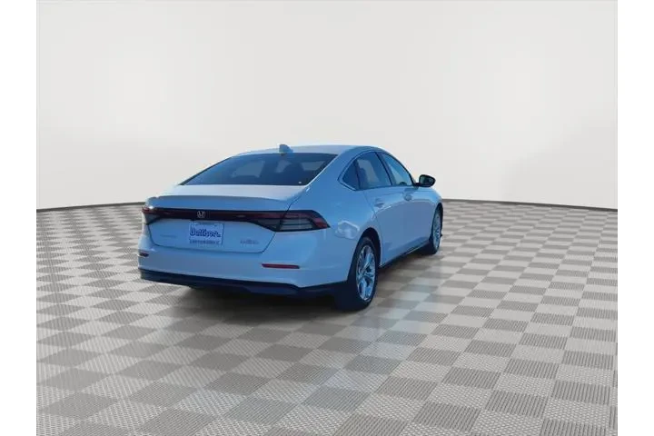 $23500 : Honda Accord 2024 LX 4dr Sed image 8