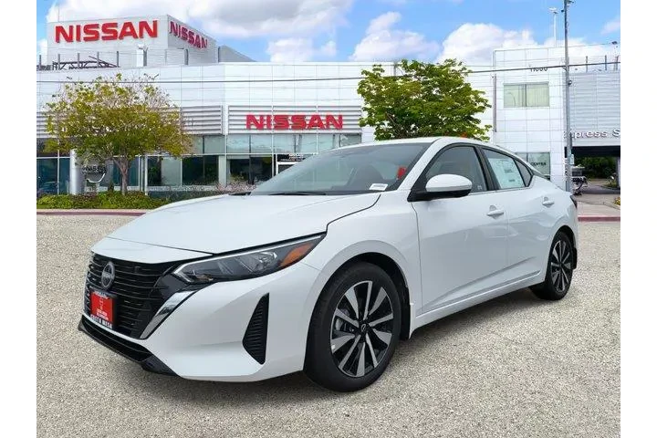 $23815 : Nissan Sentra 2025 SV 4dr Se image 2