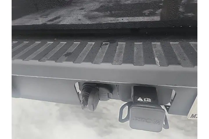 $25490 : Ford Maverick 2022 AWD XL 4d image 6