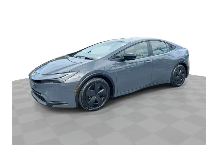 $27990 : Toyota Prius 2025 LE 4dr Hat image 1