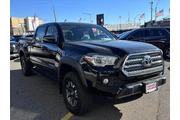 $26895 : Toyota Tacoma 2017 4x4 TRD O thumbnail