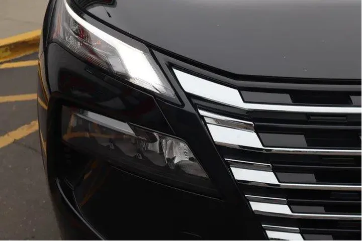 $23871 : Nissan Rogue 2025 AWD SV 4dr image 10