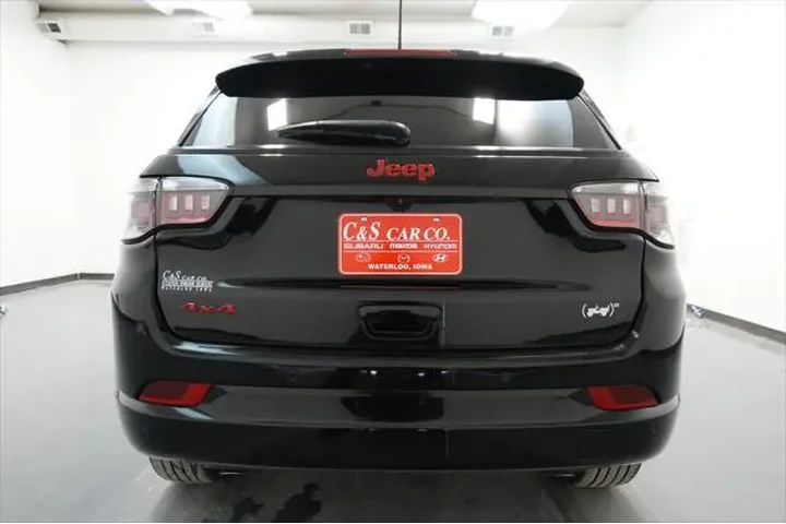 $22344 : Jeep Compass 2023 4x4 (Red) image 8