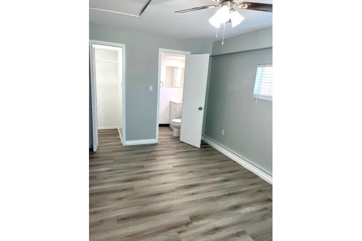 $1900 : 2 Bedroom Home in Los Angeles image 5