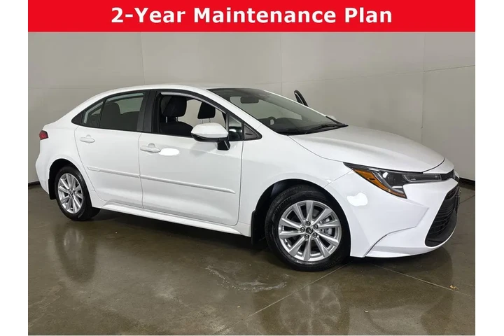 $23997 : Gold Certified2025 Corolla LE image 1