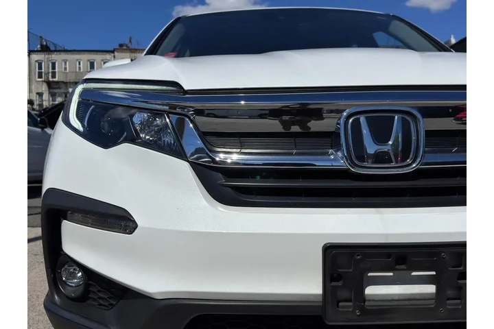 $25495 : Honda Pilot 2022 AWD EX-L 4d image 10