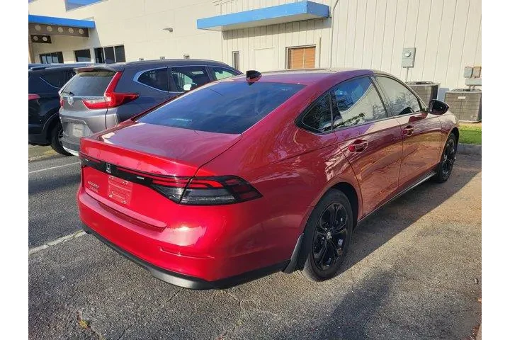 $28843 : Honda Accord 2025 SE 4dr Sed image 4