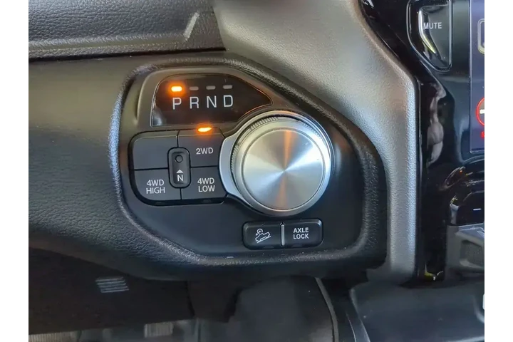 $32378 : Ram 1500 2020 4x4 Rebel 4dr image 9