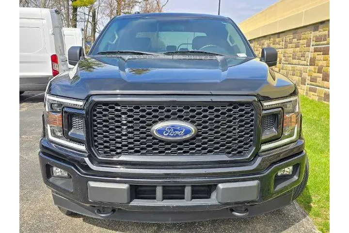 $23411 : Ford F-150 2018 4x4 Lariat 4 image 4