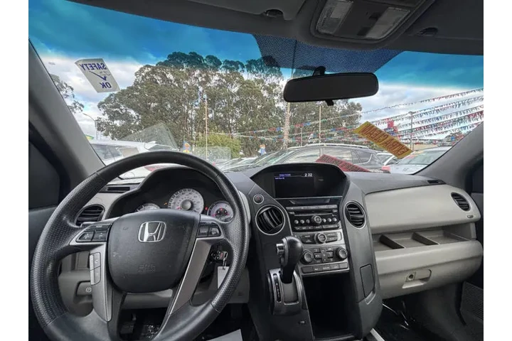 $11999 : 2015 Pilot LX image 6