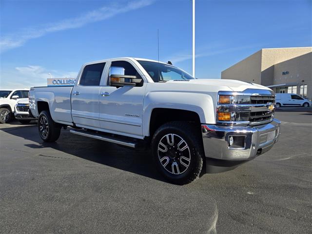 $57365 : Pre-Owned 2019 Silverado 3500 image 1