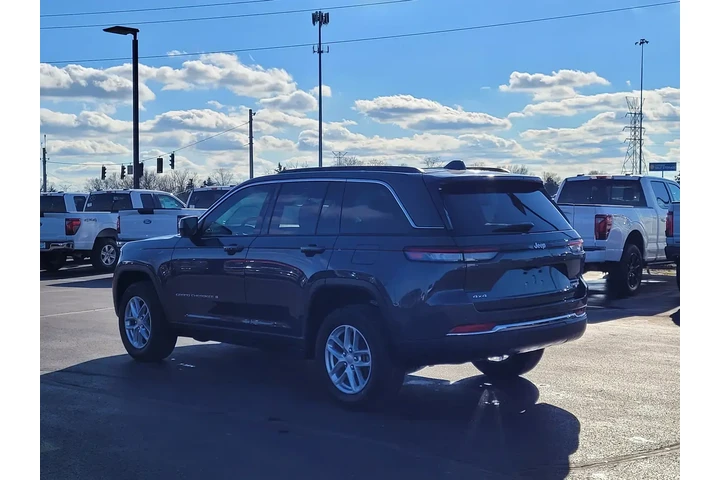 $35496 : Jeep Grand Cherokee 2025 4x4 image 6