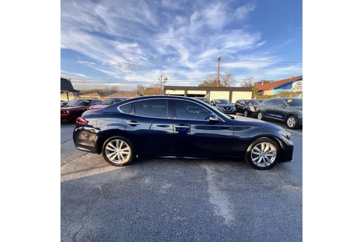 $15495 : 2018 Q70 3.7 Luxe image 6