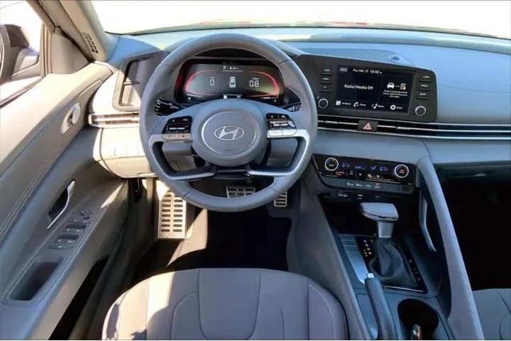 $21397 : Hyundai ELANTRA 2025 SEL Spo image 6